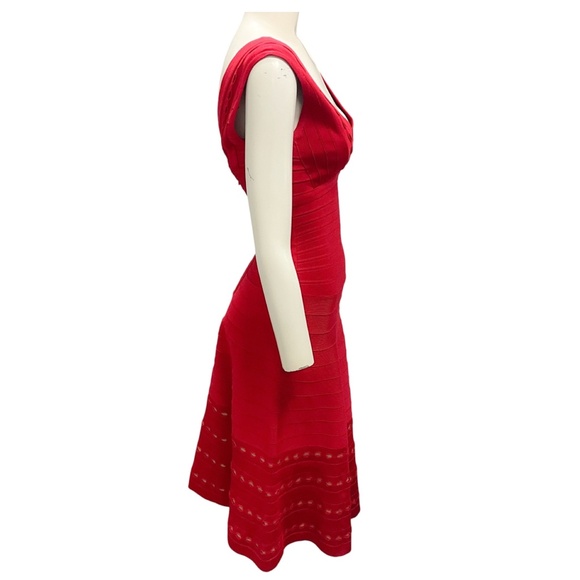 HERVE LEGER LIPSTICK RED KYRA FLARED STRETCH KNIT BANDAGE DRESS - Picture 2 of 5